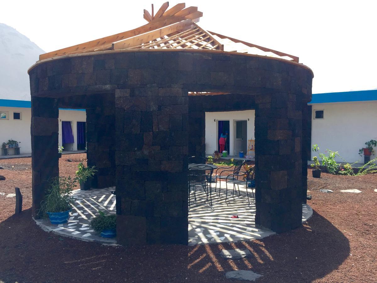 Casa Marisa 2.0 Hotel Portela ภายนอก รูปภาพ